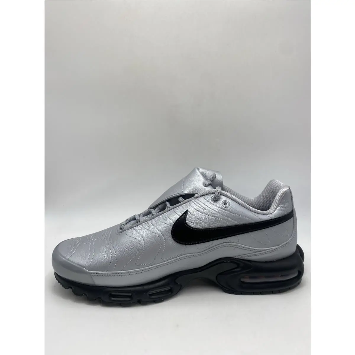 Nike shoes - Nike Air Max Plus - Air Max Plus - HM6850-001 - Wolf Grey/Black (UPC: 197599074229) 1