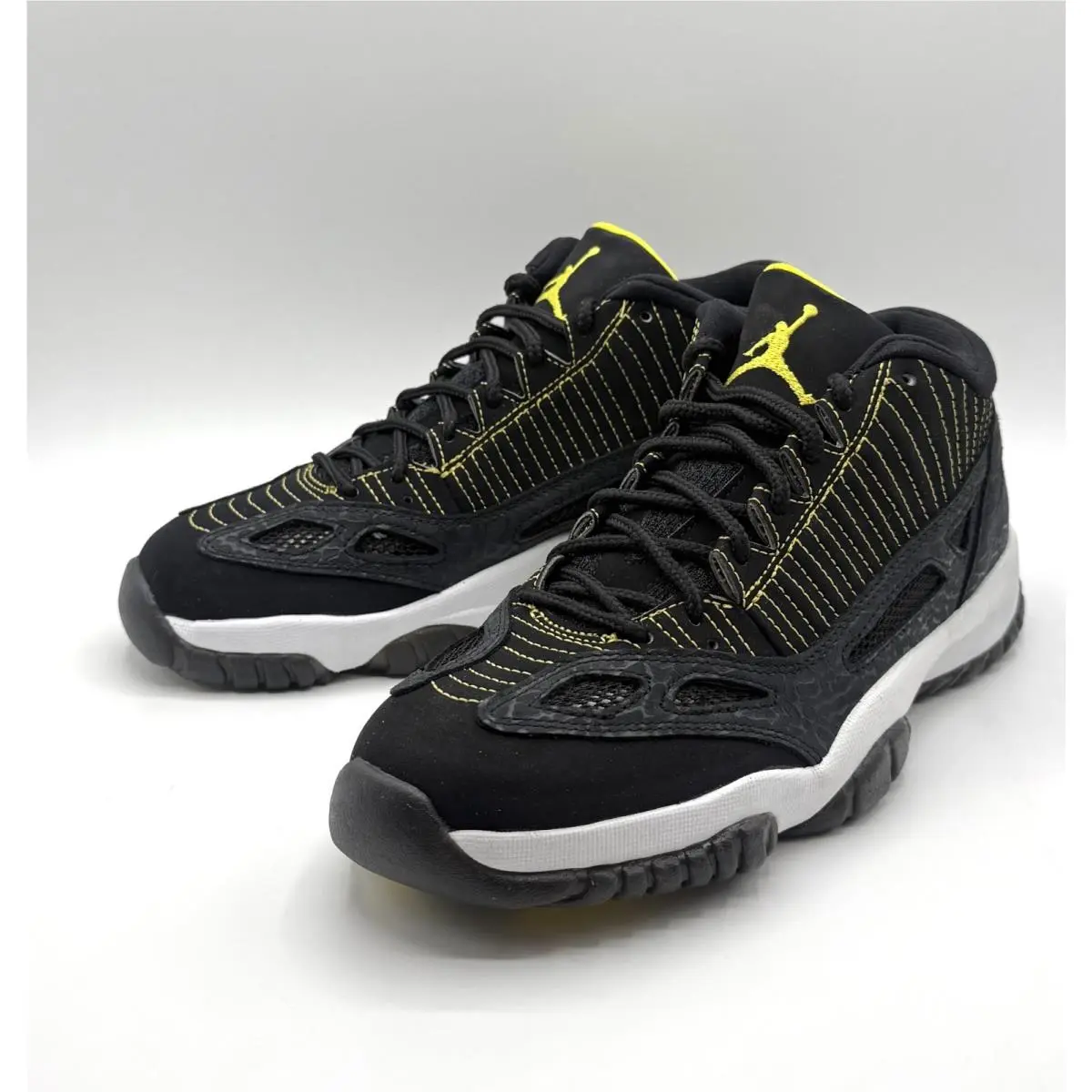 Nike shoes - Air Jordan 11 Low - Air Low - 306008-002 - Black 2