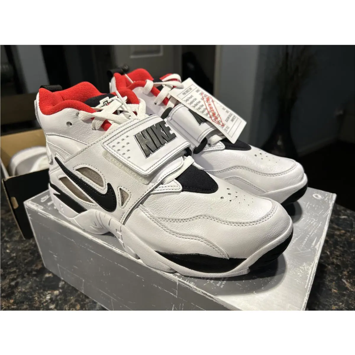 Nike shoes - Nike Air Diamond Turf - Air Diamond Turf - IB2239-100 - White Black University Red 4