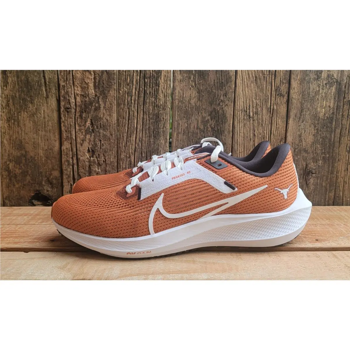 Nike Texas Longhorns Air Zoom Pegasus 40 Running Men`s Sz 9 Orange DZ5951-100