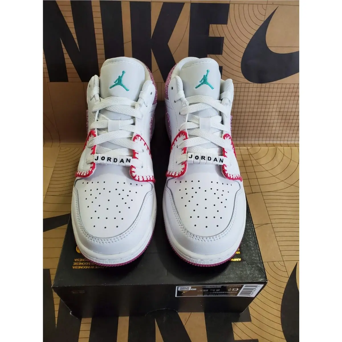 Nike shoes - Air Jordan 1 Mid SE GS - DM9037 100 - White 1