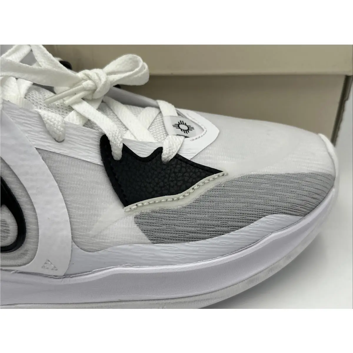 Nike shoes - Nike Kyrie Low - Kyrie Low - DO9617-100 - White 1