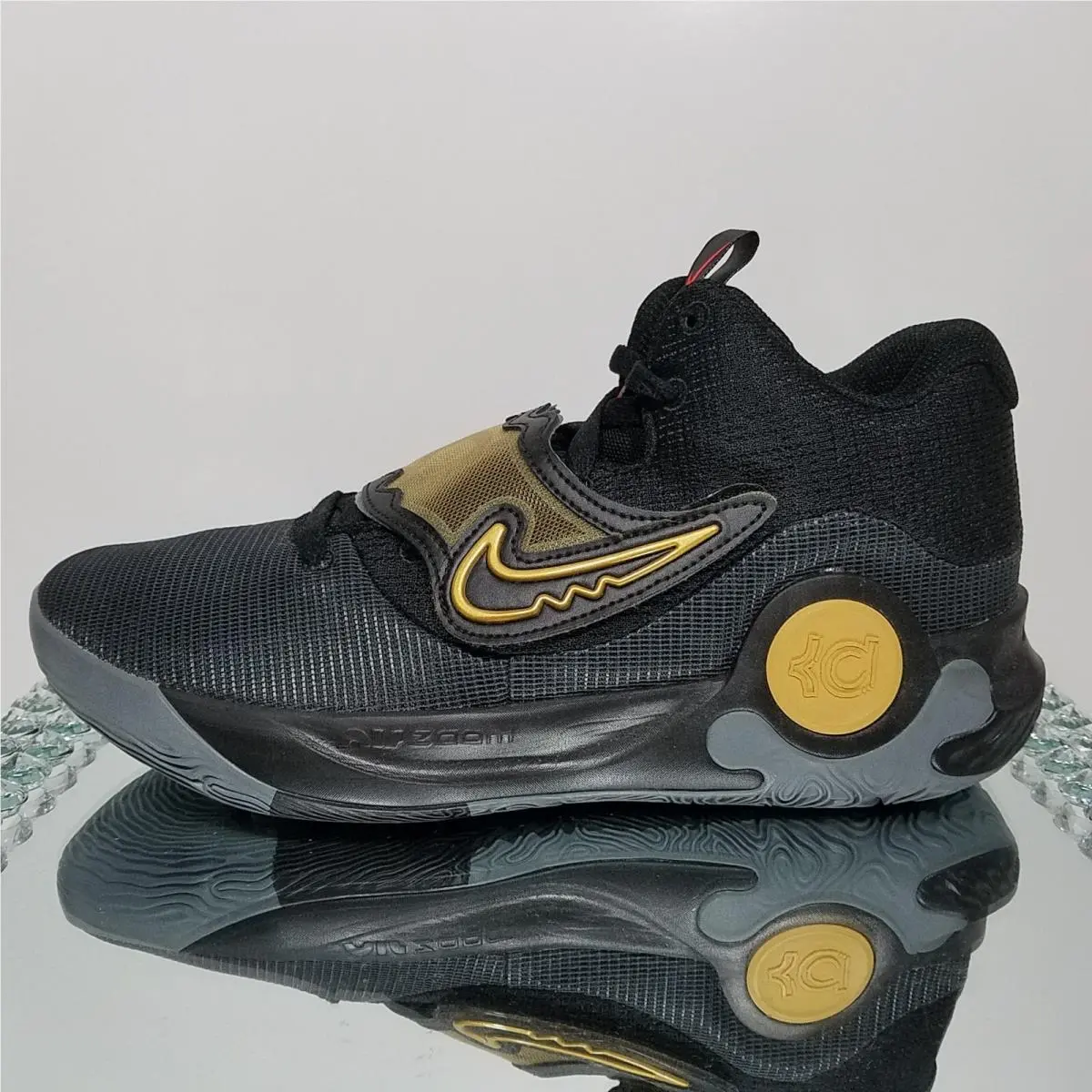 Nike KD Trey 5 X Basketball Black Gold DD9538-010 Men`s 12 / Women`s 13.5