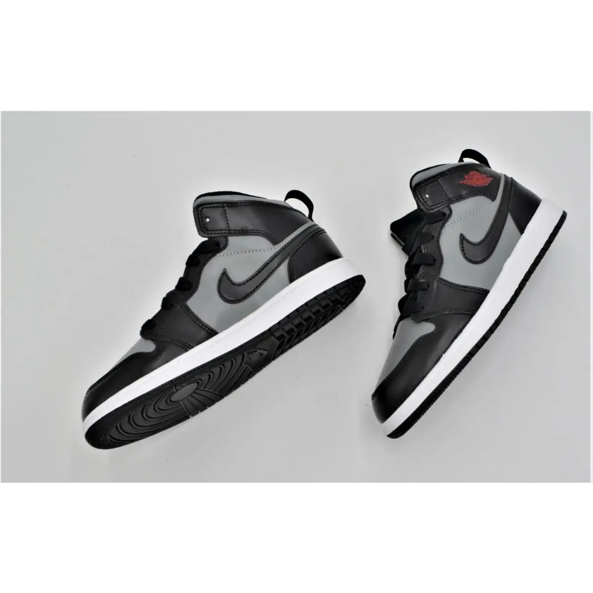 Nike shoes - Air Jordan 1 Mid - Air Mid - 554725-662 - Gray (UPC: 195243827160) 2
