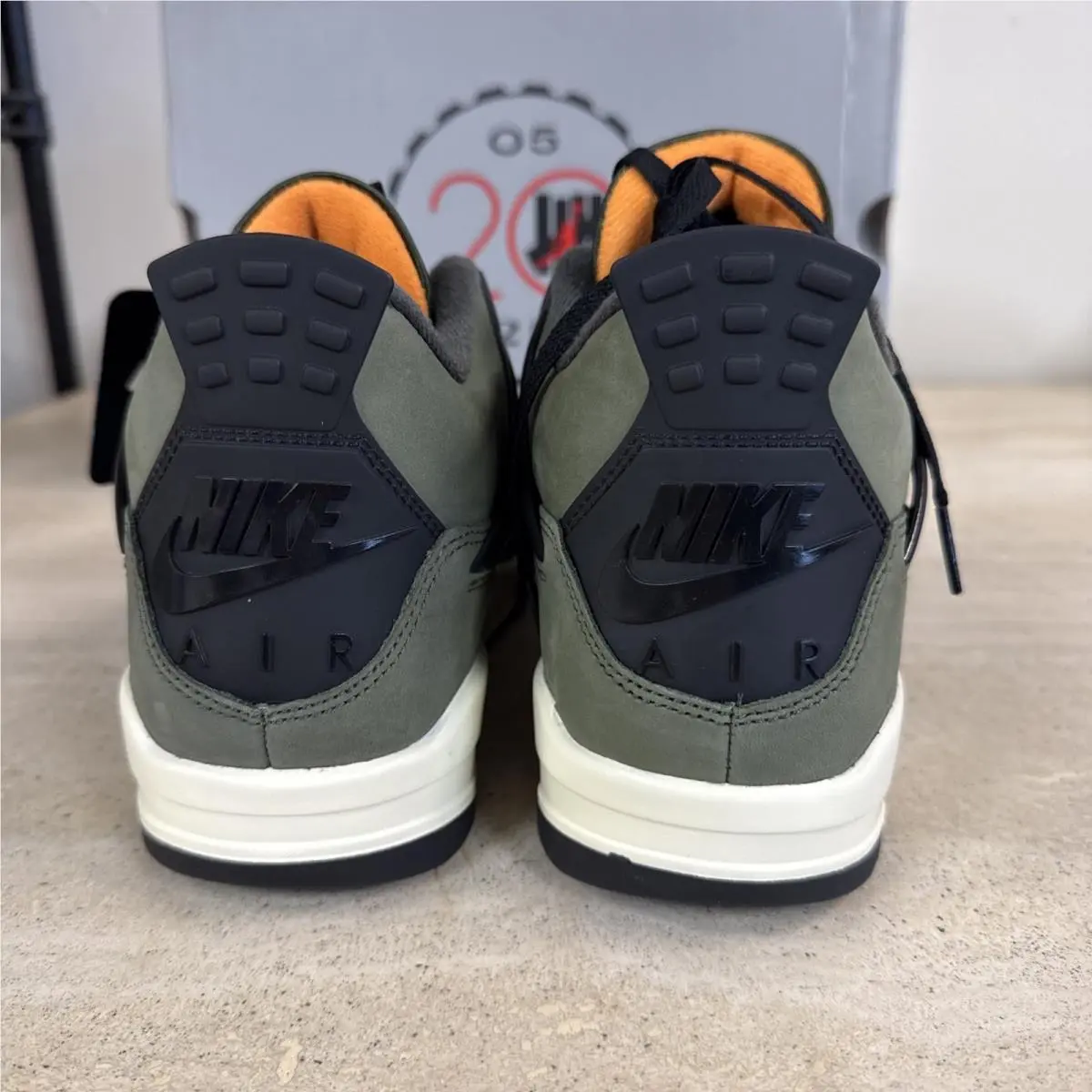 Nike shoes - Air Jordan 4 - Air - IB1519-200 - Green 3