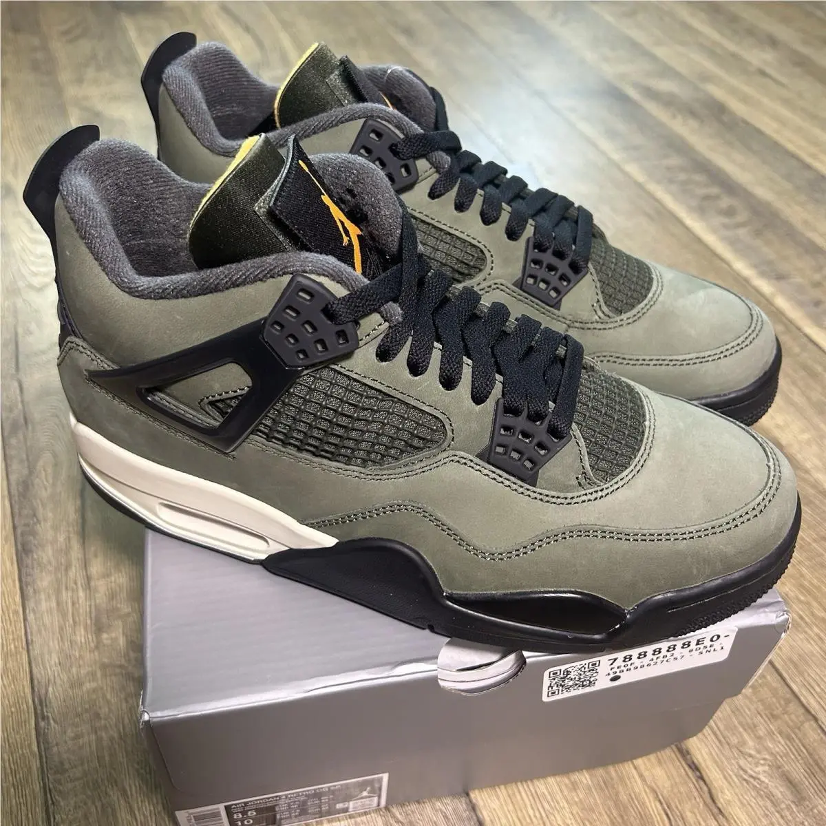 Nike shoes - Air Jordan 4 - Air - IB1519-200 - Green 3