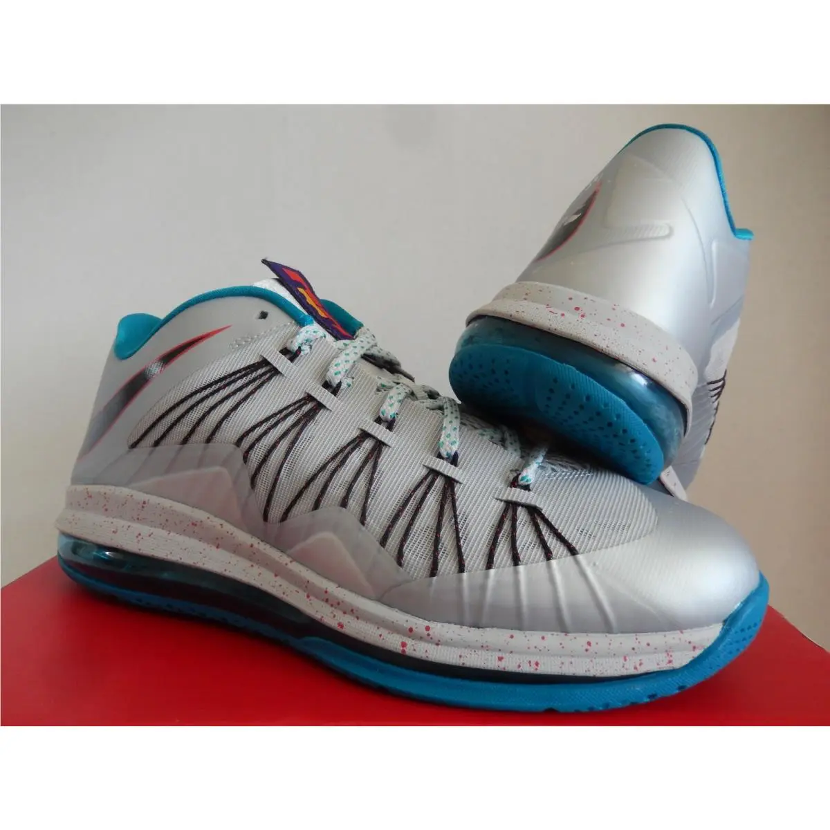 Nike shoes - Nike LeBron 10 - LeBron - 579765-002 - Silver (UPC: 887225300401) 0