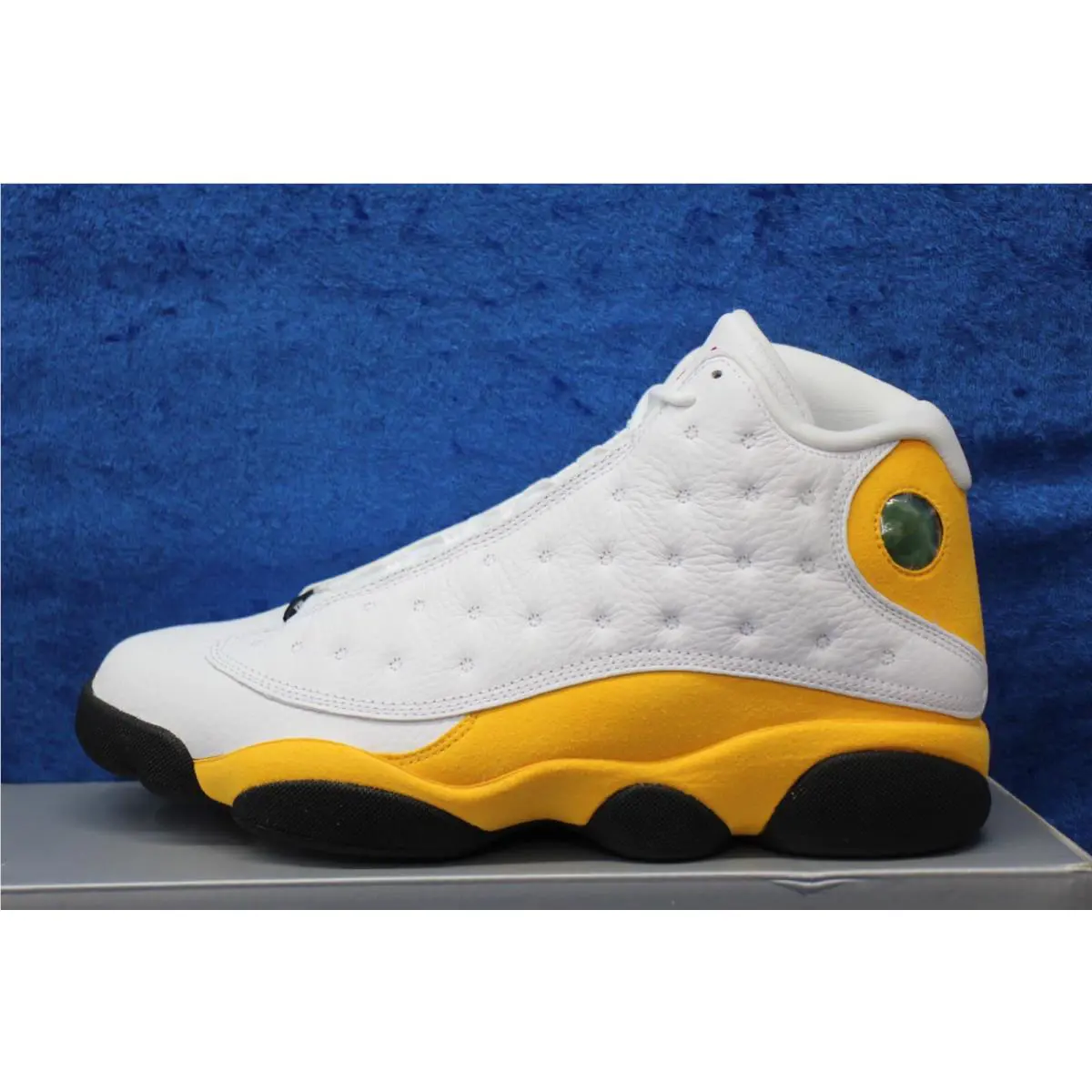Nike shoes - Air Jordan 13 - Air - 414571-167 - White (UPC: 0195866064003) 4