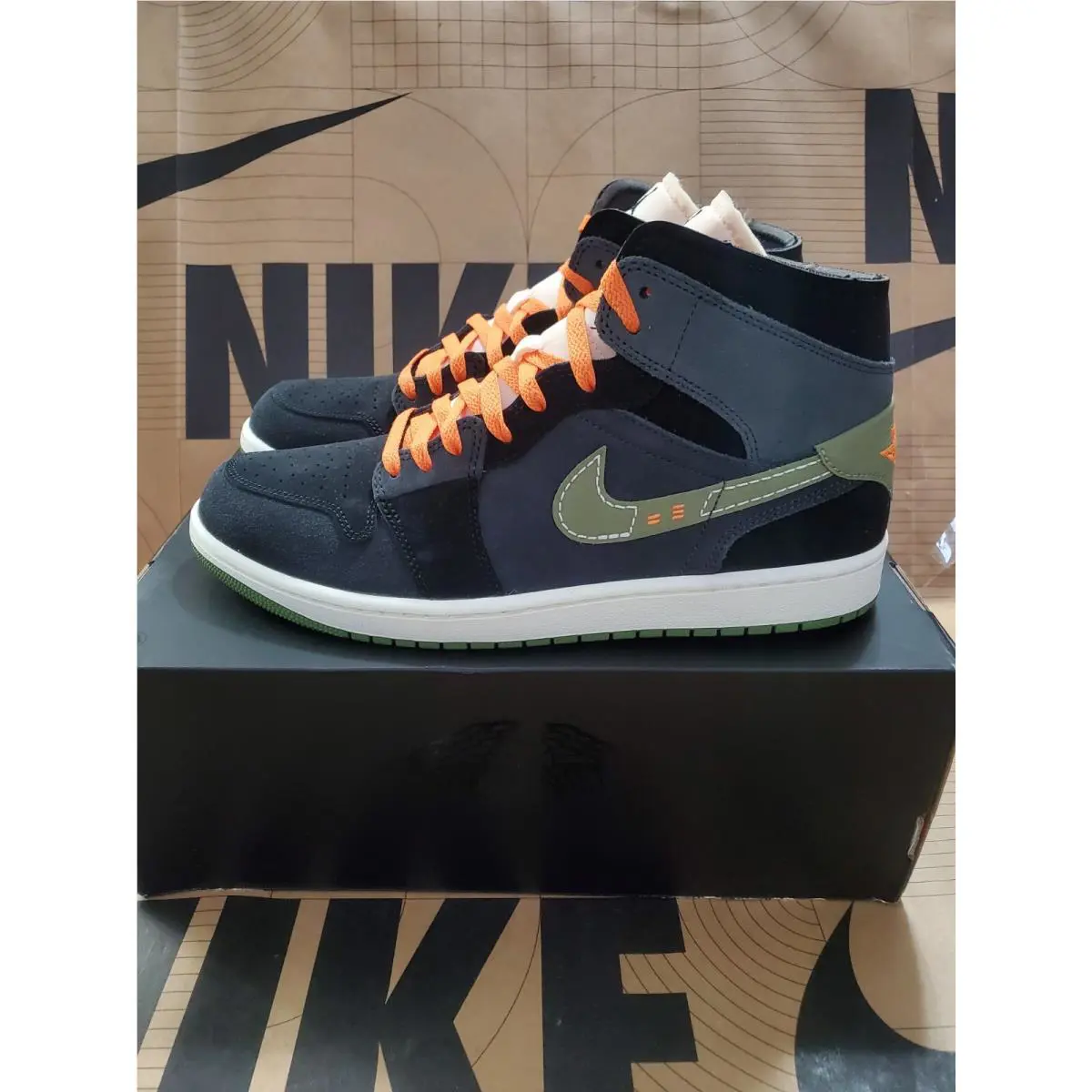 Nike shoes - Air Jordan 1 Mid SE - FD6817-003 - ANTHRACITE-OLIVE (UPC: 196969275204) 0