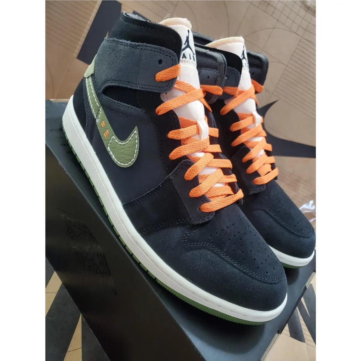 Nike shoes - Air Jordan 1 Mid SE - FD6817-003 - ANTHRACITE-OLIVE (UPC: 196969275204) 2