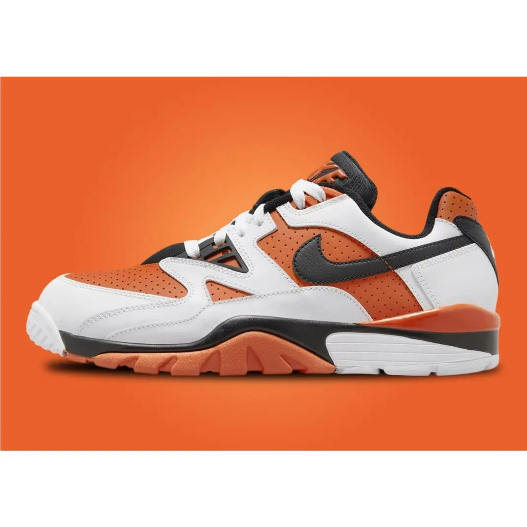 Size 8M 9.5W - Nike Air Cross Trainer 3 Low Starfish - Orange