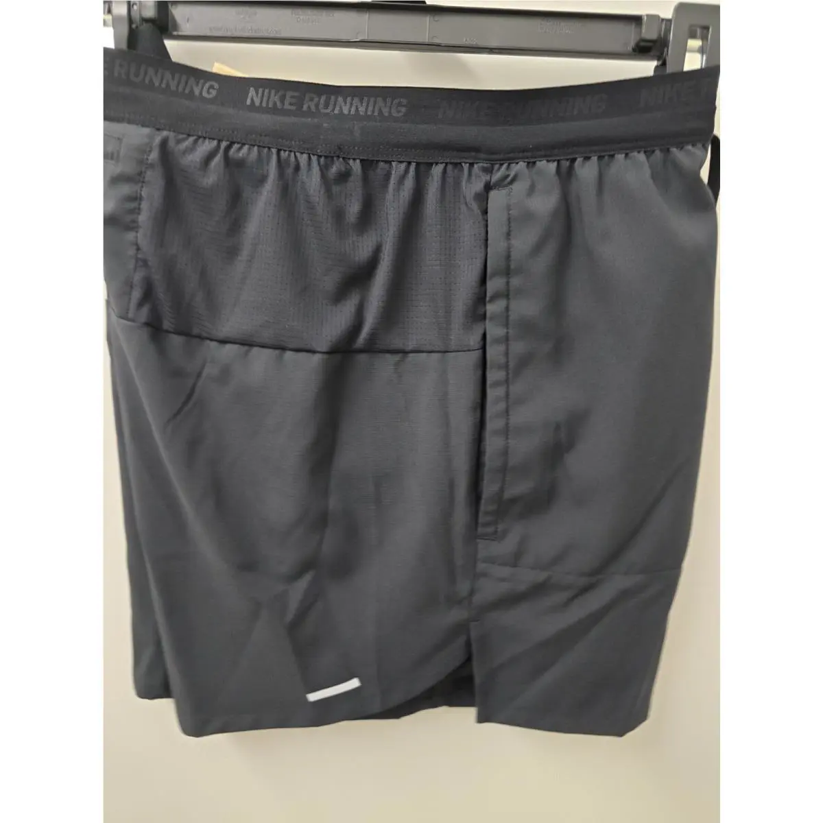 Nike clothing - nike - FN2992010 - black and gray (UPC: 196976004408) 0