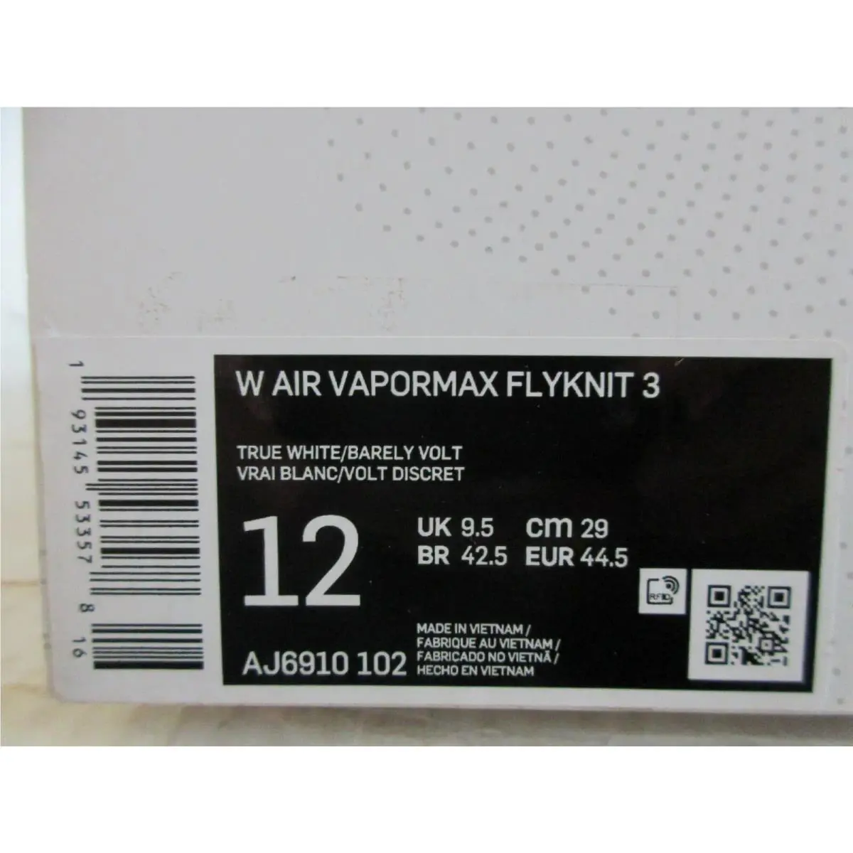 Nike shoes - Nike Air VaporMax Flyknit - Air VaporMax Flyknit - AJ6910-102 - White (UPC: 193145533578) 3