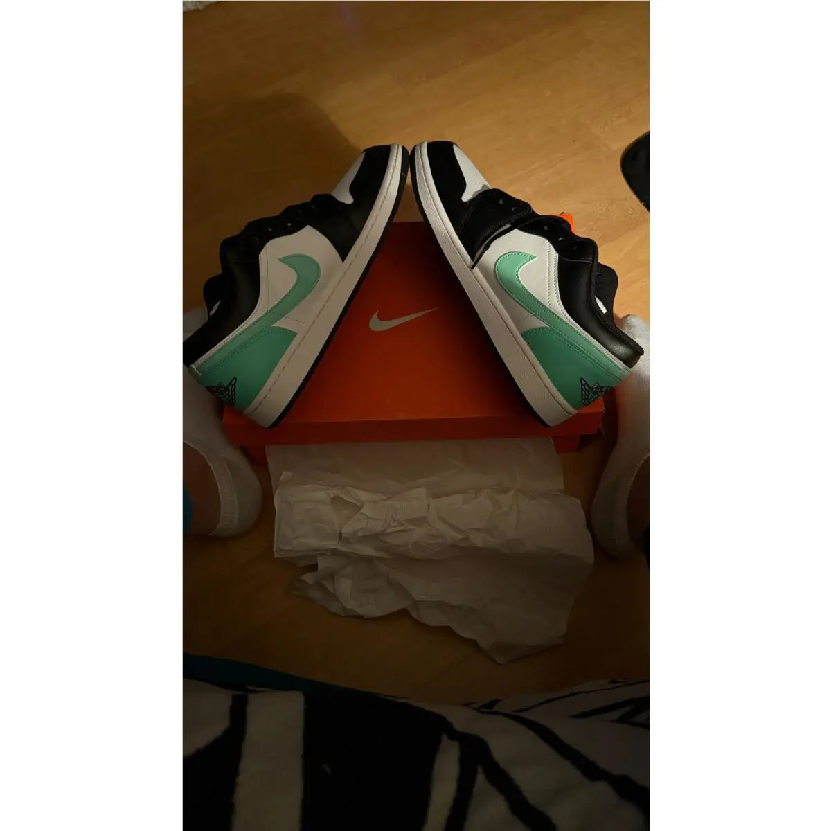 Nike shoes - Air Jordan 1 - Air - 553558-131 - White 5