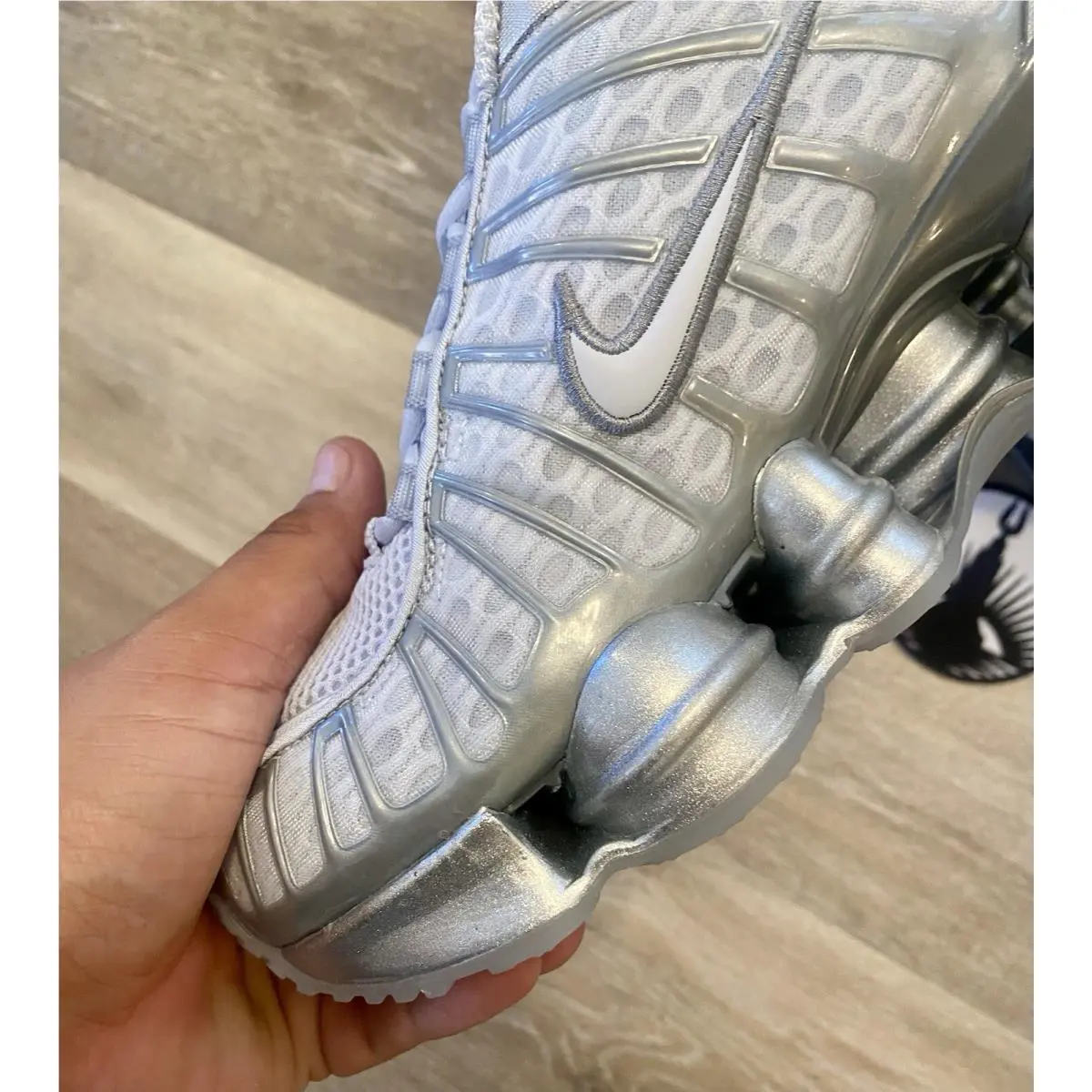 Nike shoes - Nike Shox R4 - Shox - AR3566-003 - Pure Platinum / Chrome (UPC: 192499000057) 2