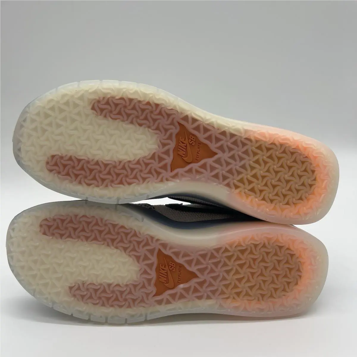 Nike shoes - Nike PS8 SB - FN0374-001 - White (UPC: 197596010510) 4