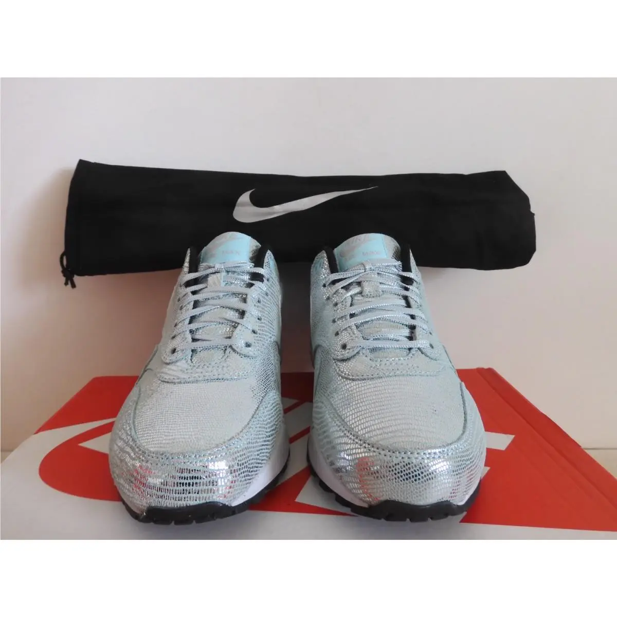 Nike shoes - Nike Air Max 1 - Air Max - 633737 001 - Silver (UPC: 885259546840) 3