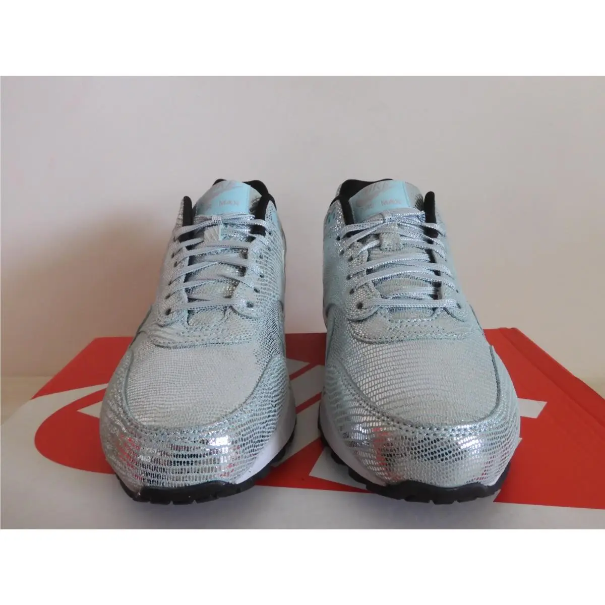 Nike shoes - Nike Air Max 1 - Air Max - 633737 001 - Silver (UPC: 885259546840) 2