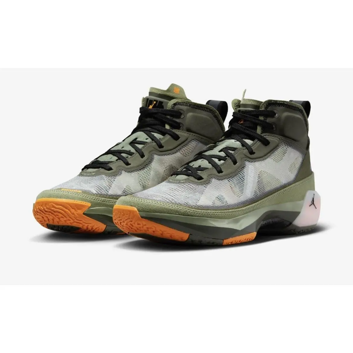 Nike Air Jordan Undefeated x Air Jordan 37 SP Flight Jacket DV6255-300 - Green