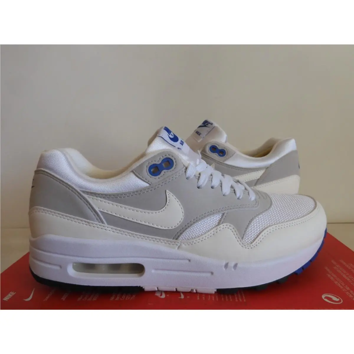 Nike shoes - Nike Air Max 1 - Air Max - 811373-100 - White (UPC: 888410743713) 0