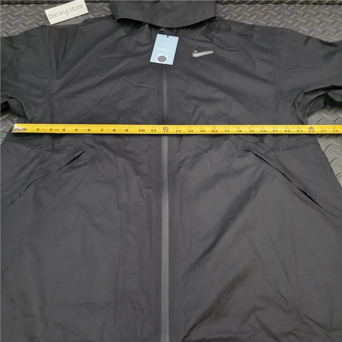 Nike clothing - DV0580-013 - DR2678-010 - Black (UPC: 196149830162) 9