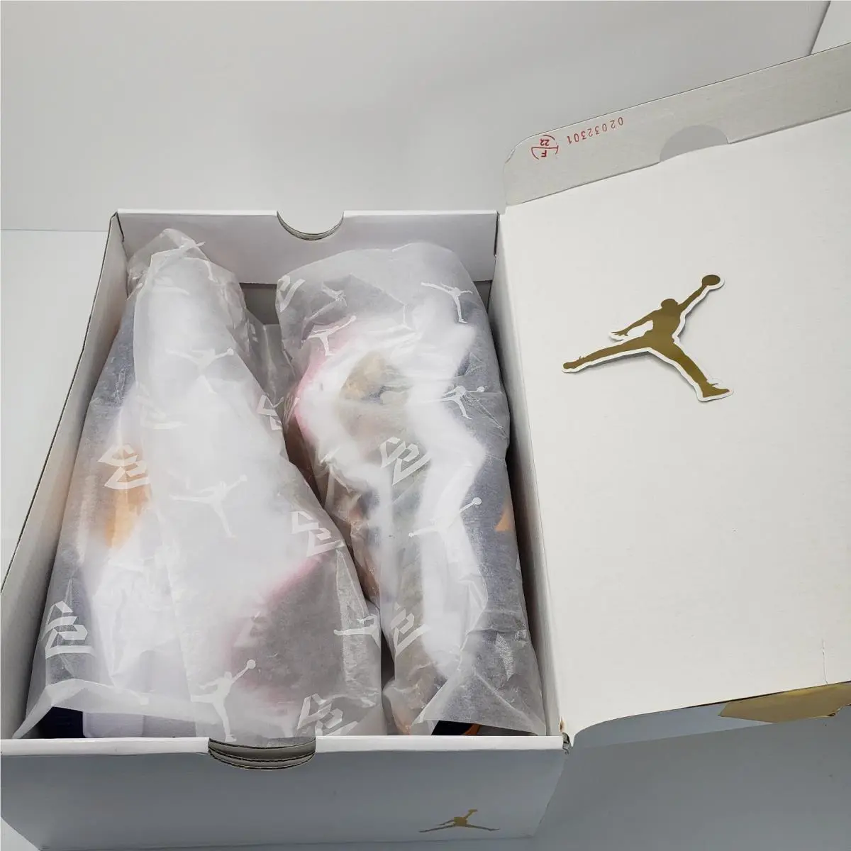 Nike shoes - Nike One - One - DO7193-100 - Gold (UPC: 196604377690) 9