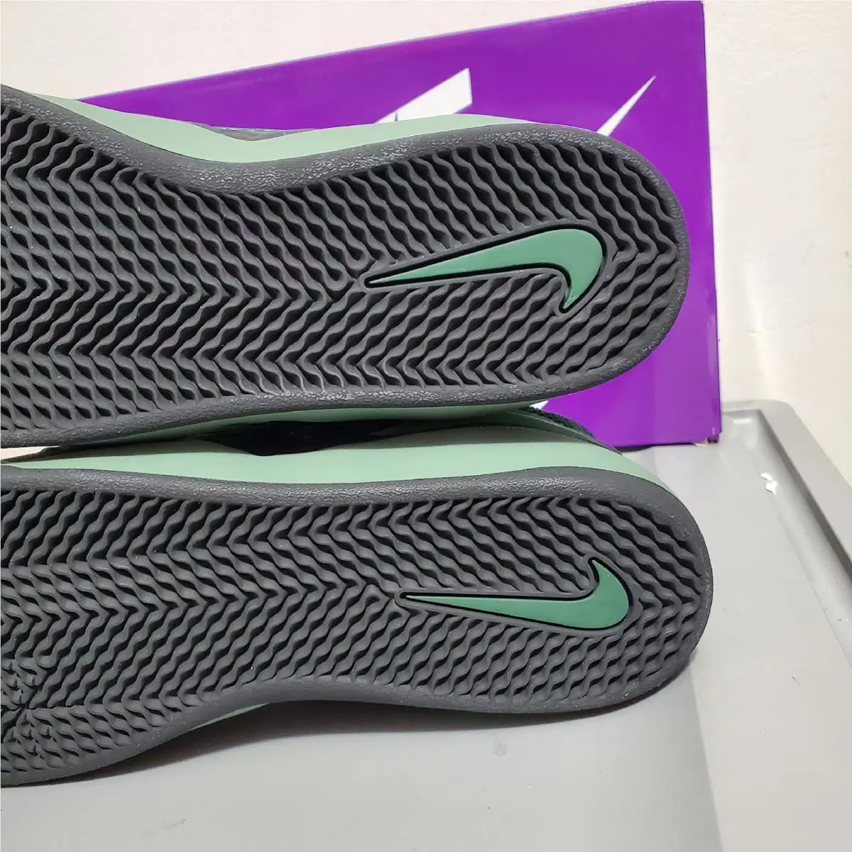 Nike shoes - Nike SB Ishod - Ishod - DC7232-301 - Green (UPC: 196148825602) 10