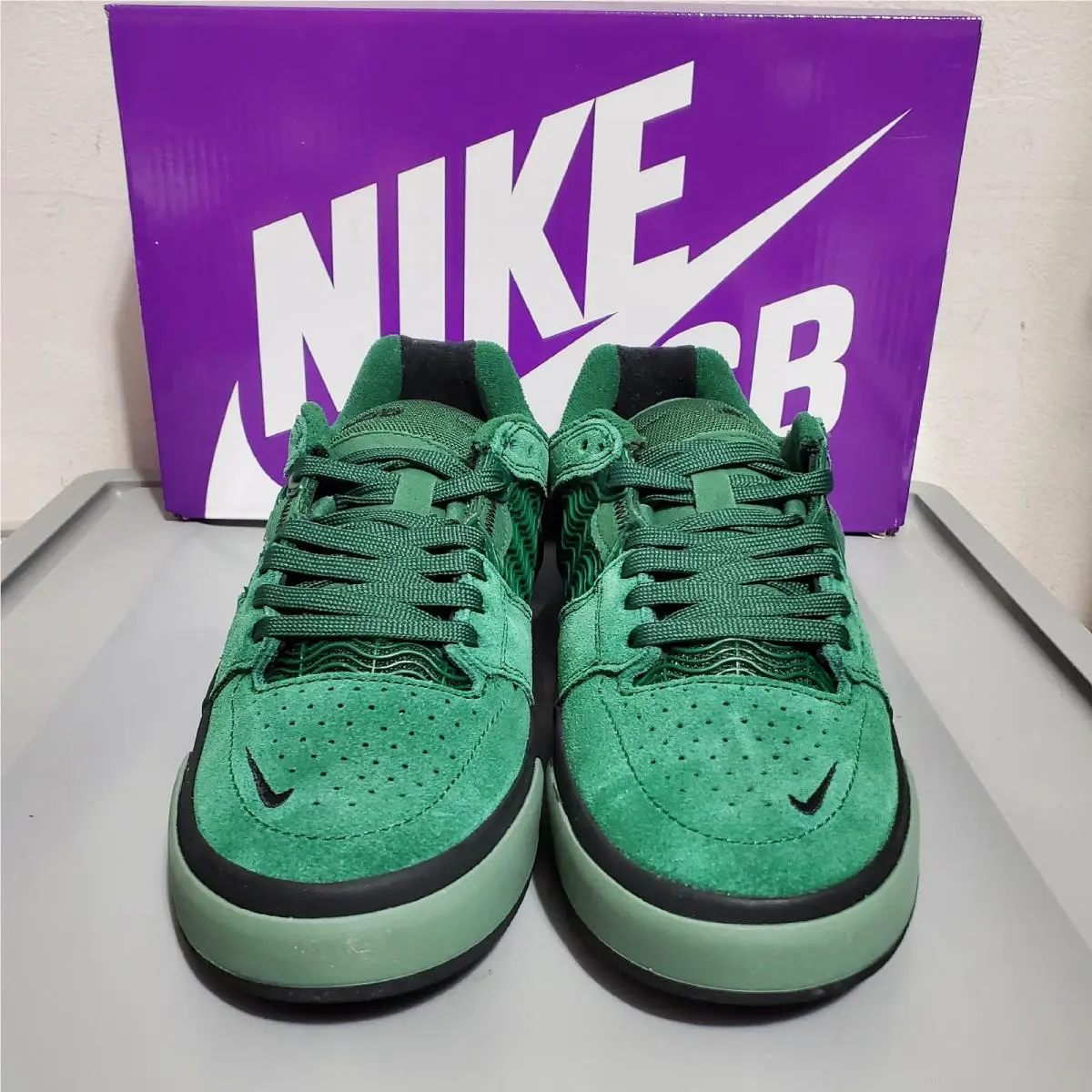 Nike shoes - Nike SB Ishod - Ishod - DC7232-301 - Green (UPC: 196148825602) 1