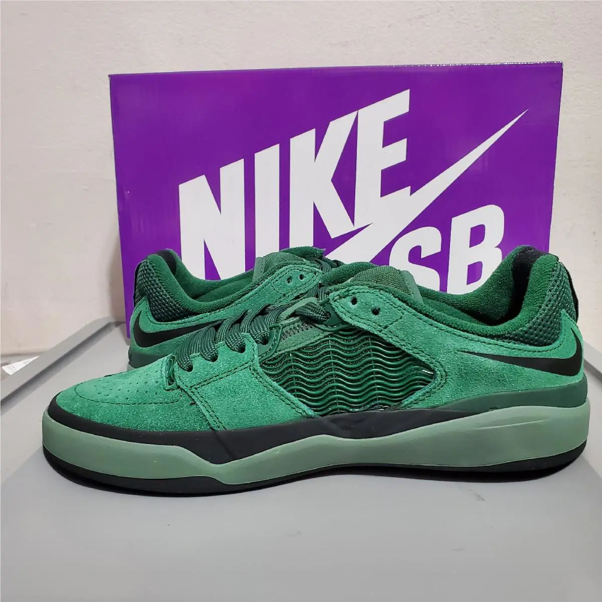 Nike shoes - Nike SB Ishod - Ishod - DC7232-301 - Green (UPC: 196148825602) 3