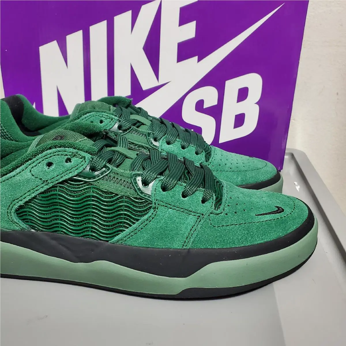 Nike shoes - Nike SB Ishod - Ishod - DC7232-301 - Green (UPC: 196148825602) 6