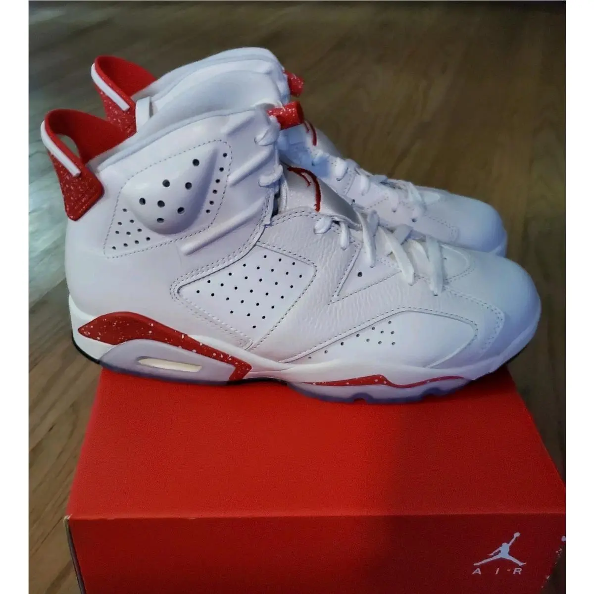 Nike Jordan 6 Red Oreo CT8529-162 Men`s Size 7