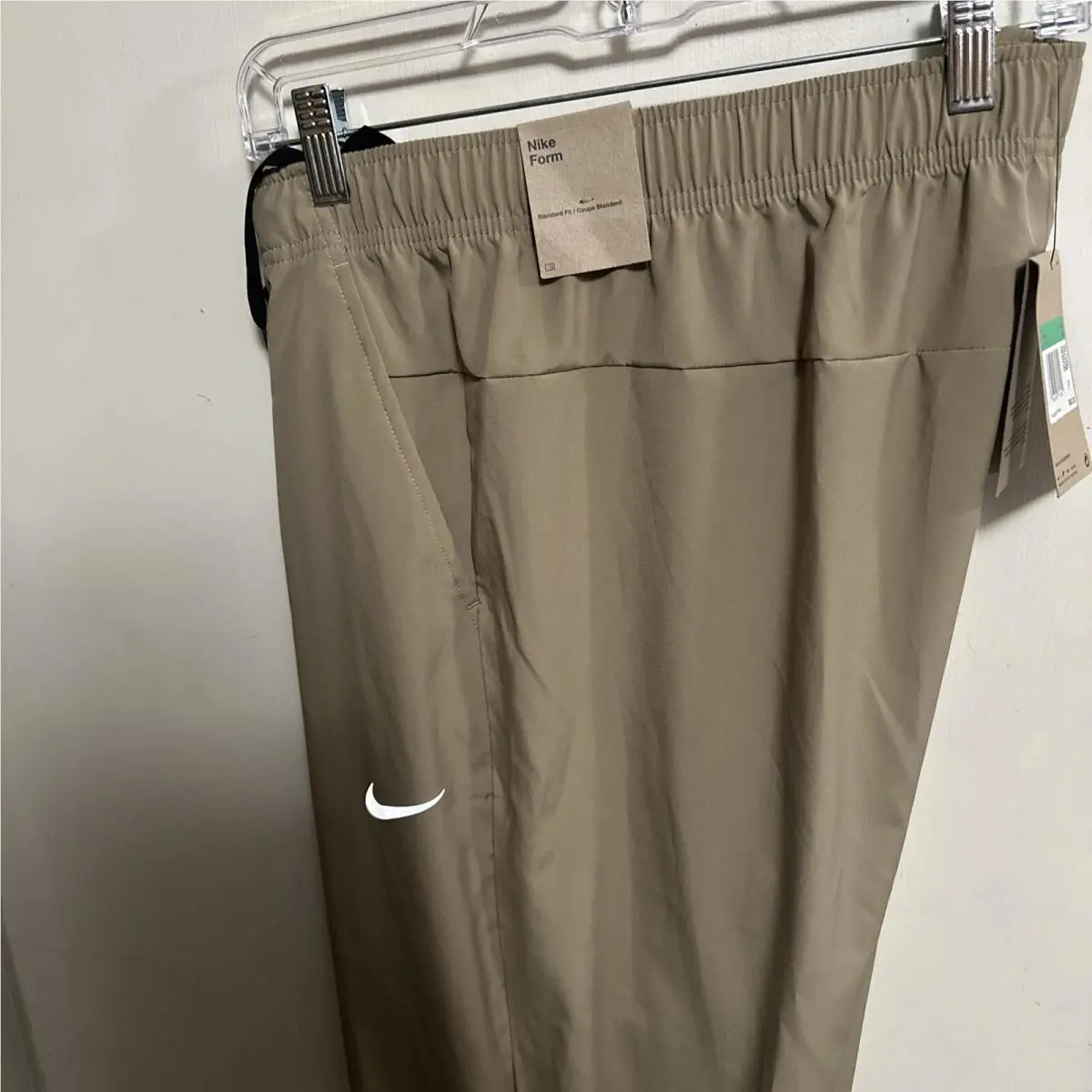 2-2026-NEW Nike Form Dri-fit Tapered Versatile Pants FB7497-Men’s Gray Khaki M