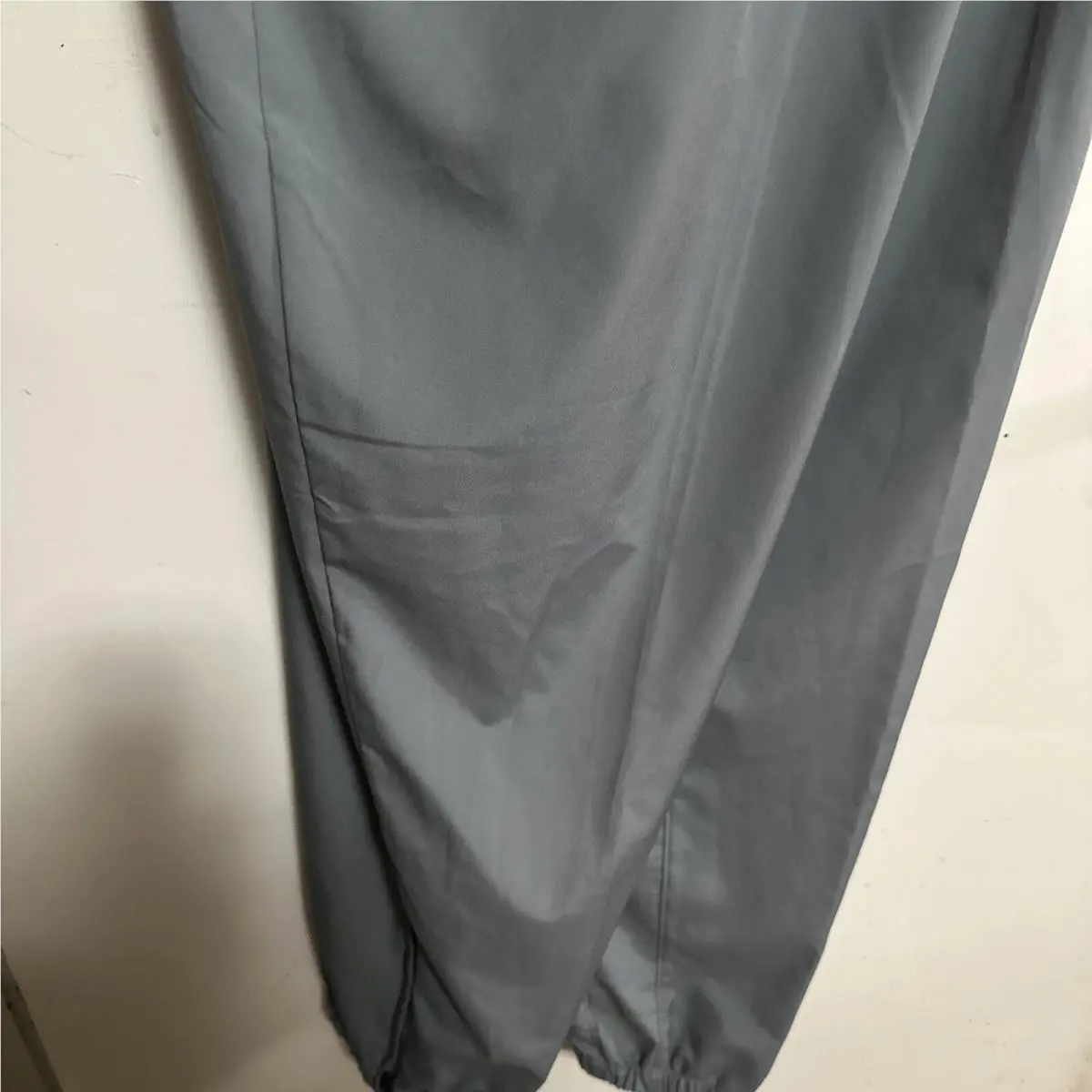 Nike clothing - Nike Form - Form - FB7496-010 - gray and Khaki 1