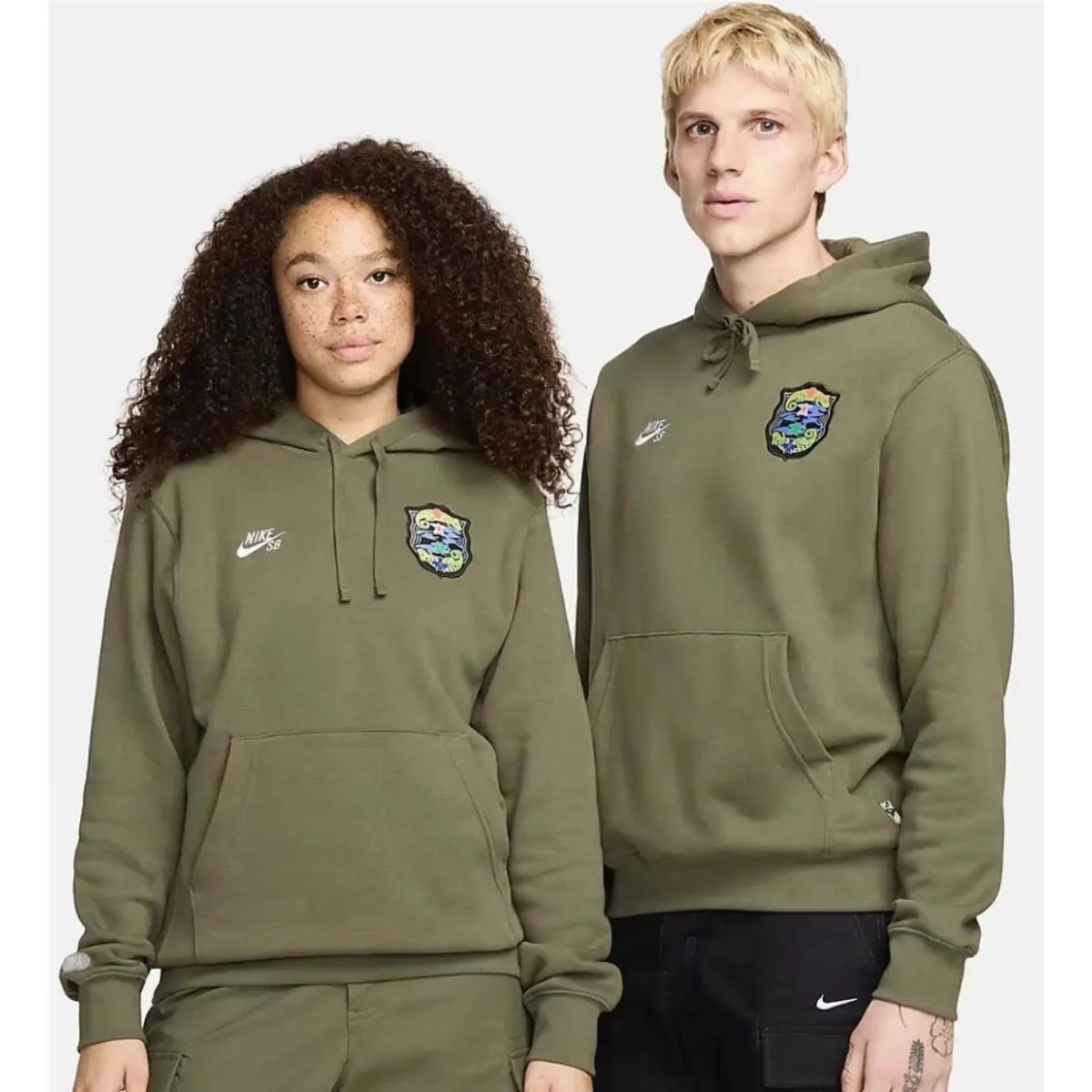 Nike clothing - FZ4098-222 - FZ4098-222 - Medium Olive/White (UPC: 197594579842) 0