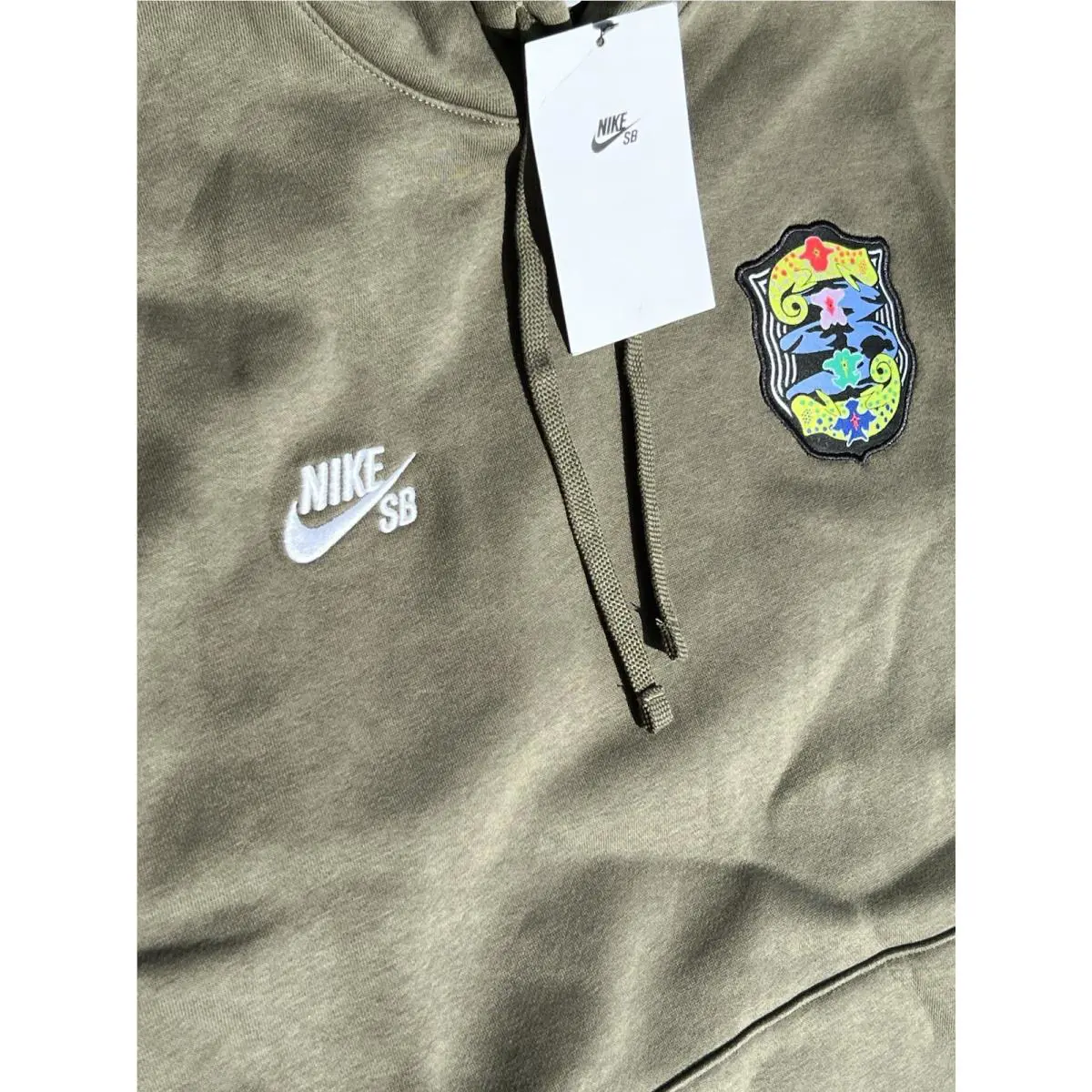 Nike clothing - FZ4098-222 - FZ4098-222 - Medium Olive/White (UPC: 197594579842) 5