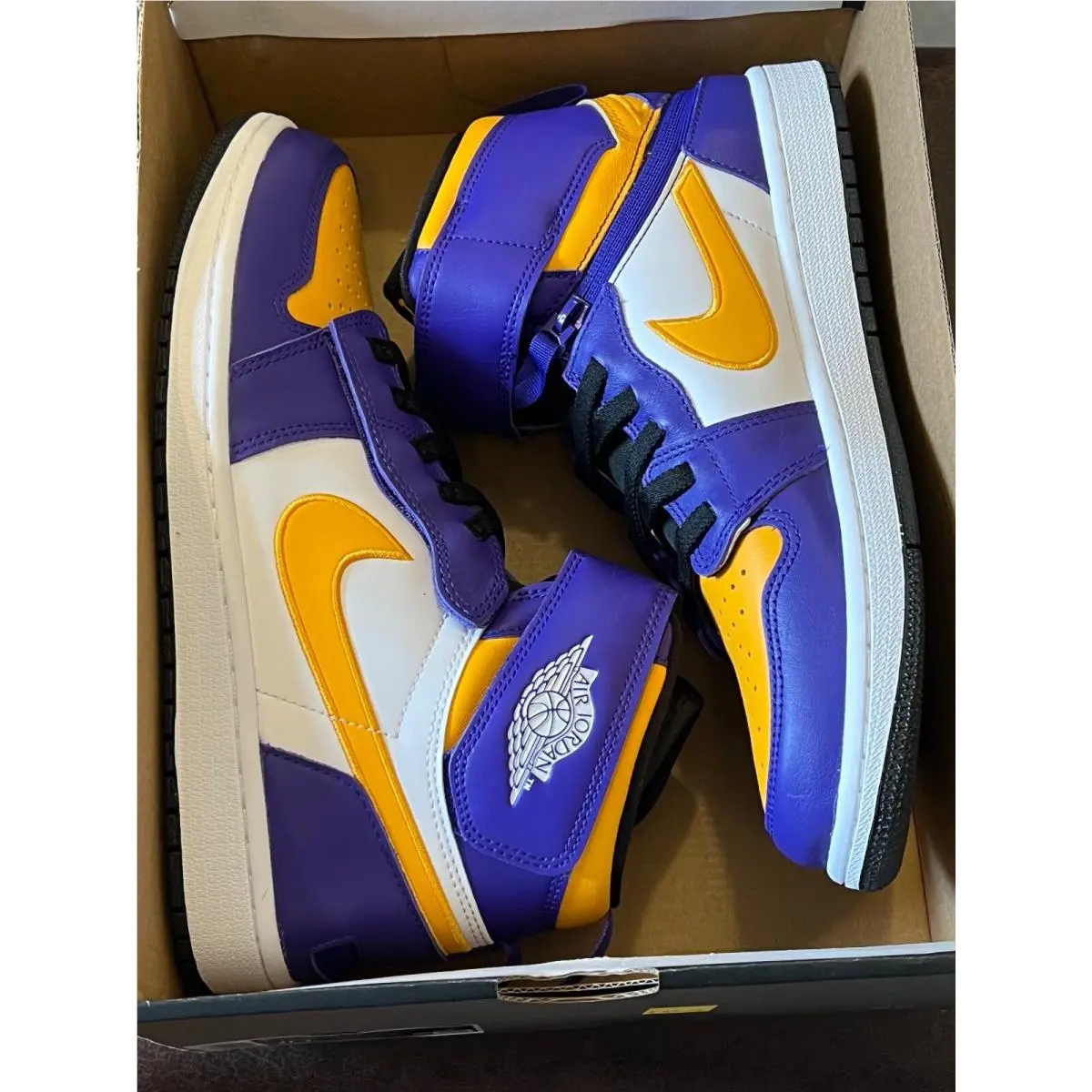 Nike shoes - Air Jordan 1 High FlyEase - CQ3835-517 - Dark Concord/White/Black/Taxi 4