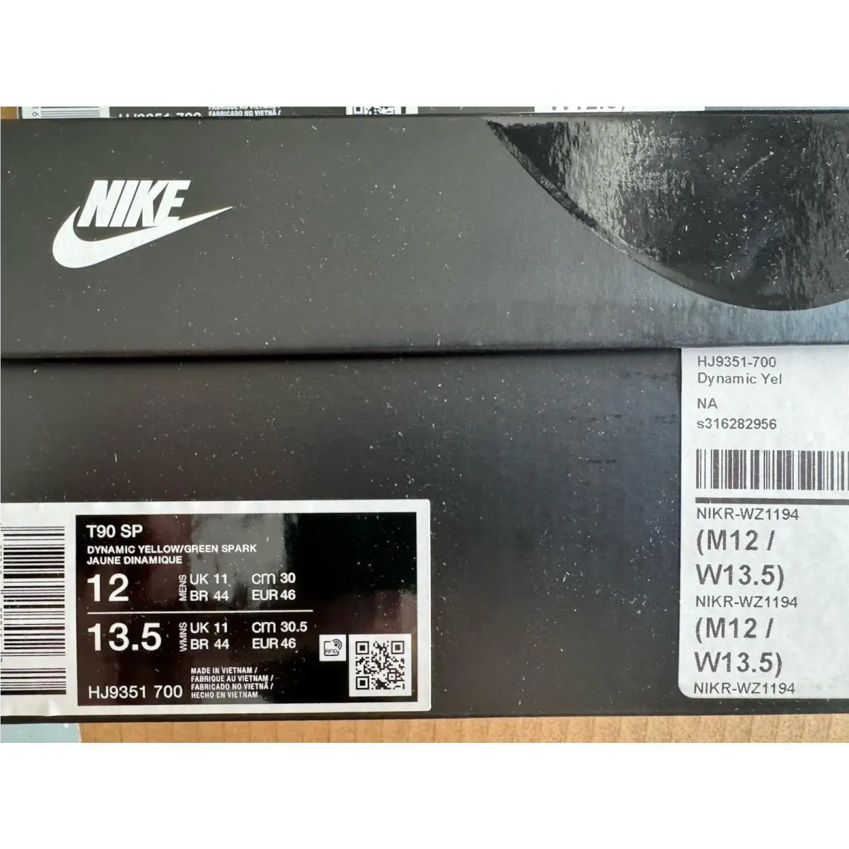 Nike shoes - Nike Total 90 - Total - HJ9351-700 - Yellow 4