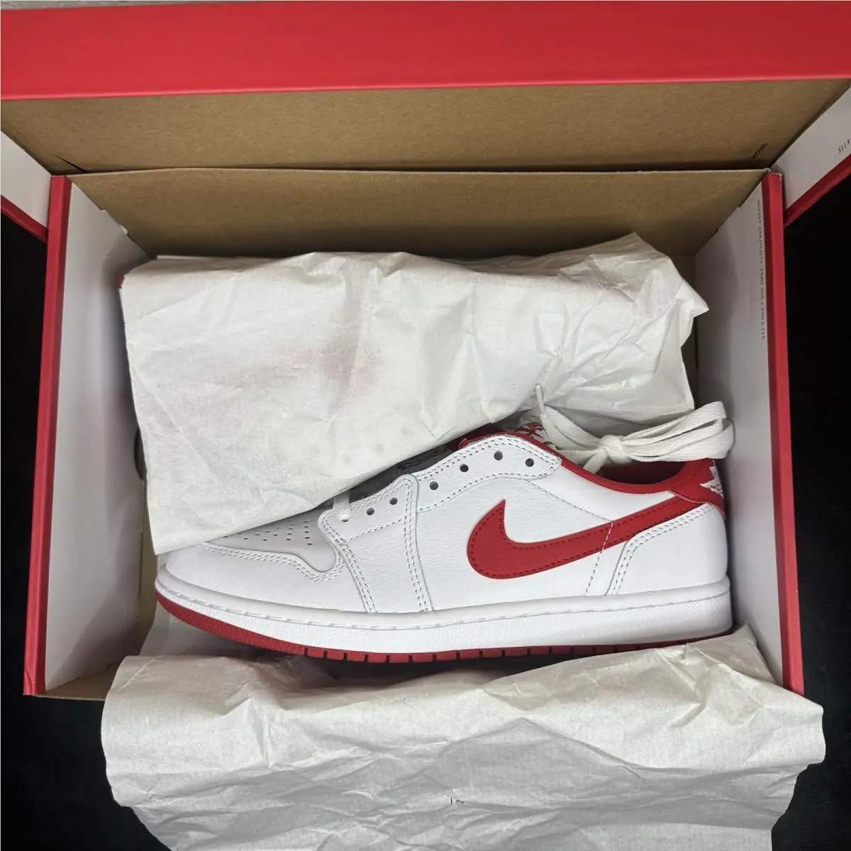 Nike shoes - Nike Air Jordan 1 - Air - University Red 10
