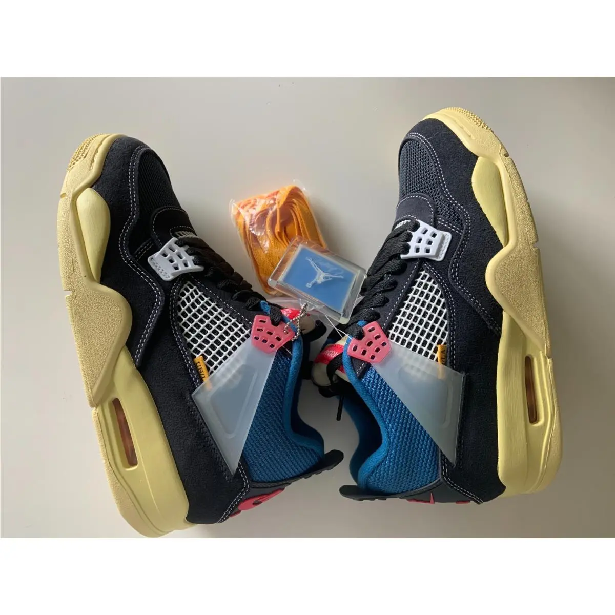 Nike shoes - Off Noir / Multi (UPC: 194500711952) 3