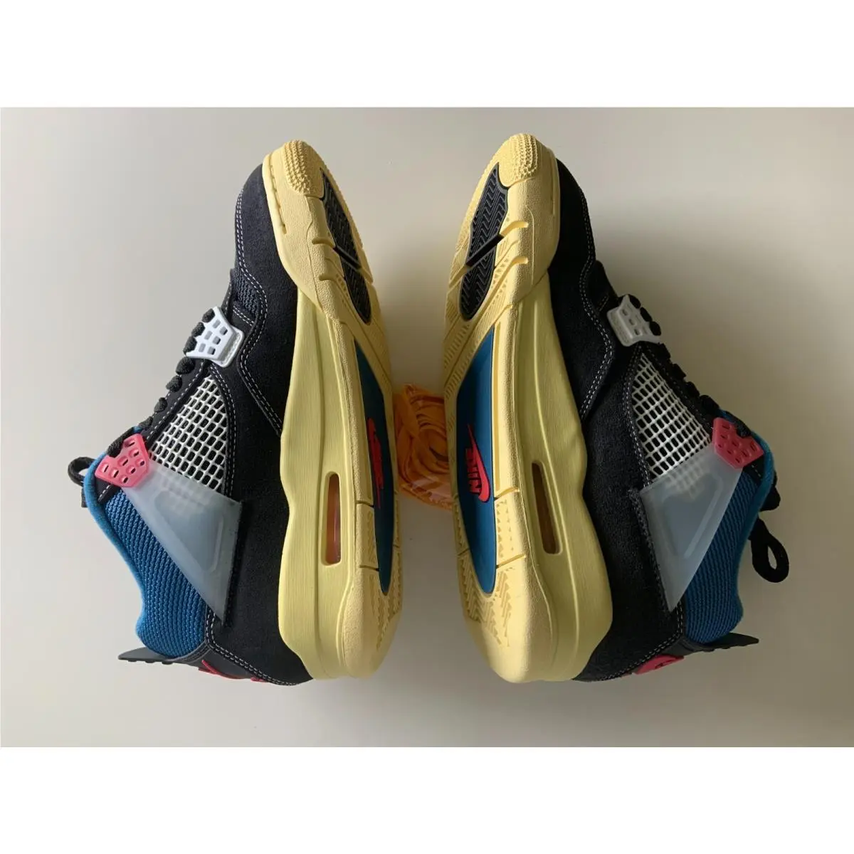 Nike shoes - Off Noir / Multi (UPC: 194500711952) 4