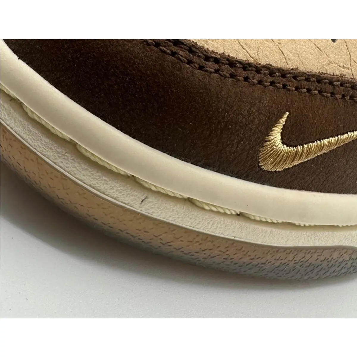 Nike shoes - DQ5009 268 - Brown/Tan/Purple (UPC: 195866979246) 2