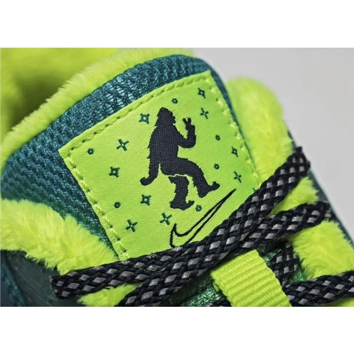 Nike shoes - Nike Air Max 90 - Air Max - 838767-374 - Green 3