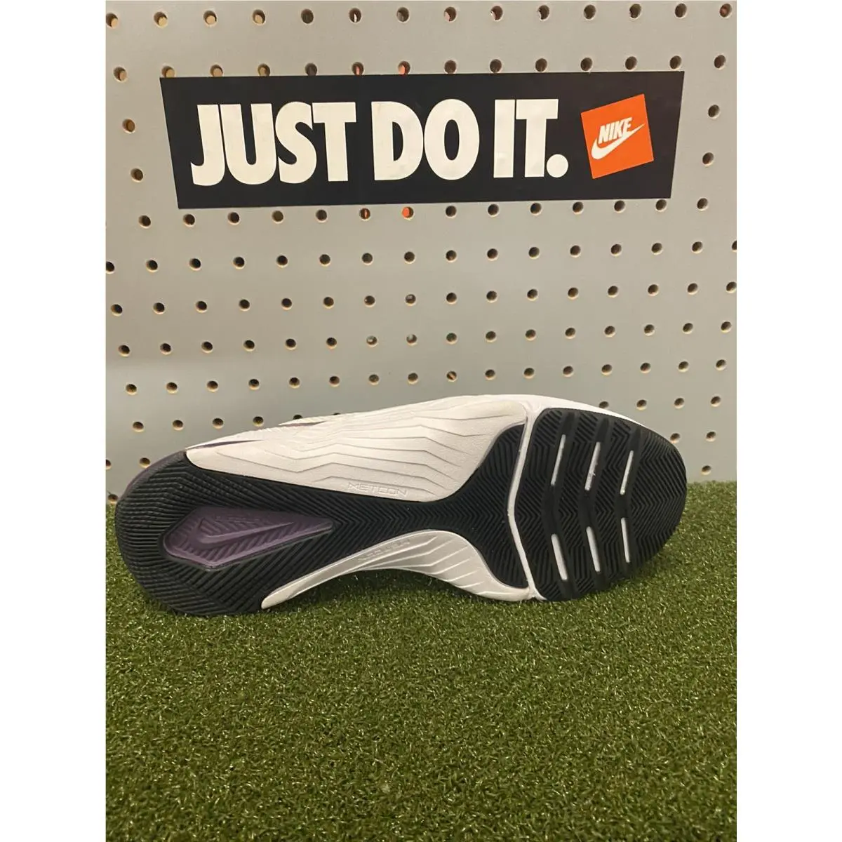 Nike shoes - Nike Metcon 7 - Metcon - White (UPC: 00196152825780) 1
