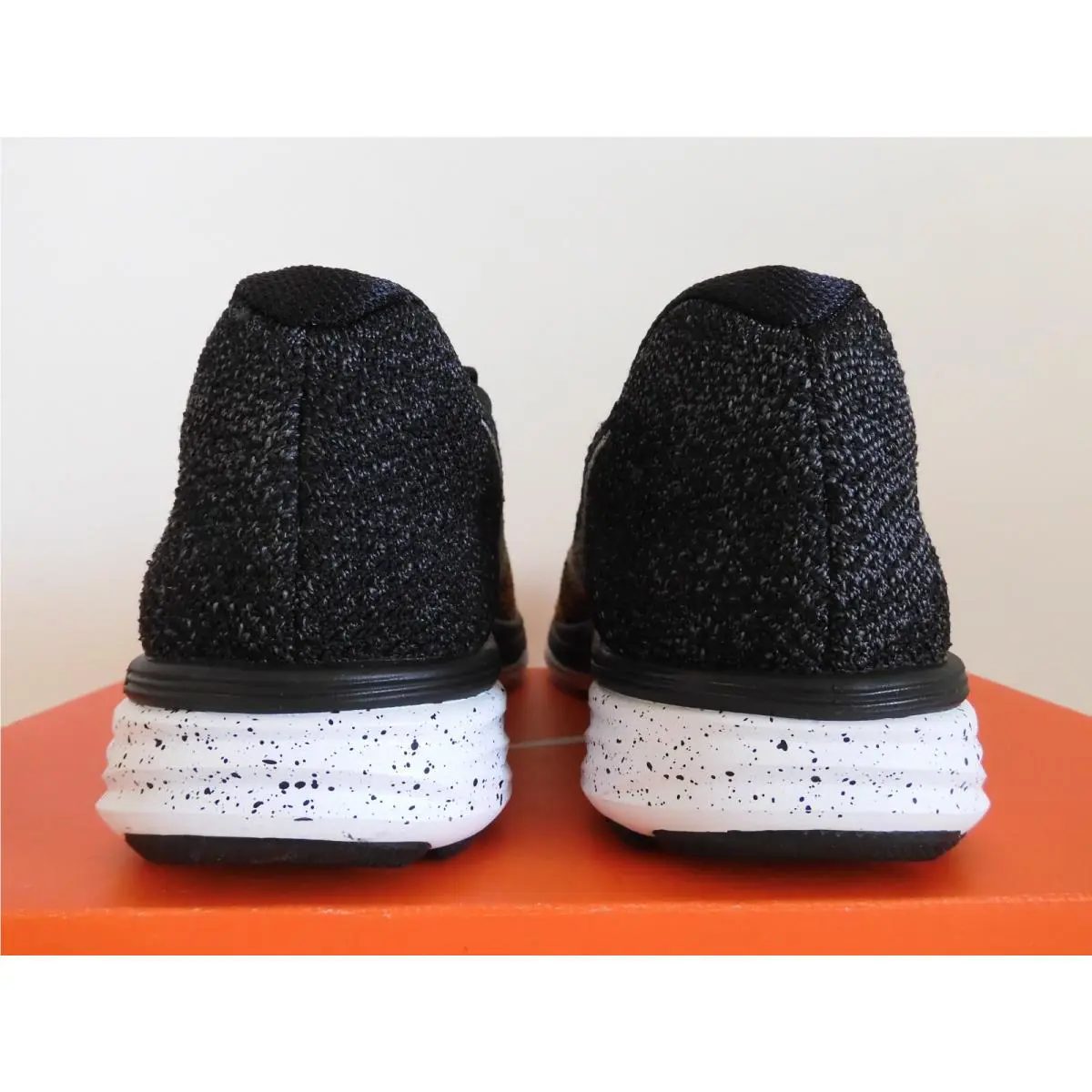 Nike shoes - Nike Flyknit Lunar - Flyknit Lunar - Black (UPC: 091204453594) 2