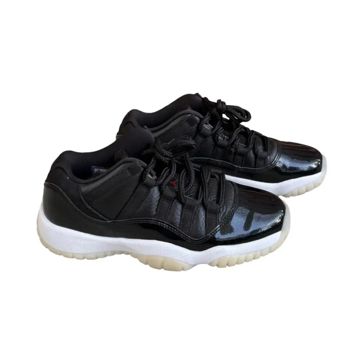 Nike shoes - Air Jordan 11 - Air - Black 1