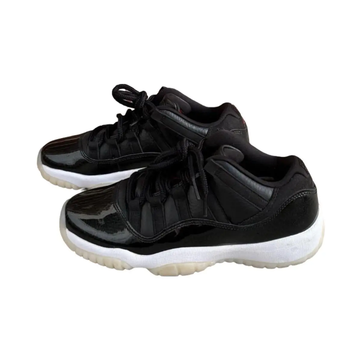 Nike shoes - Air Jordan 11 - Air - Black 2