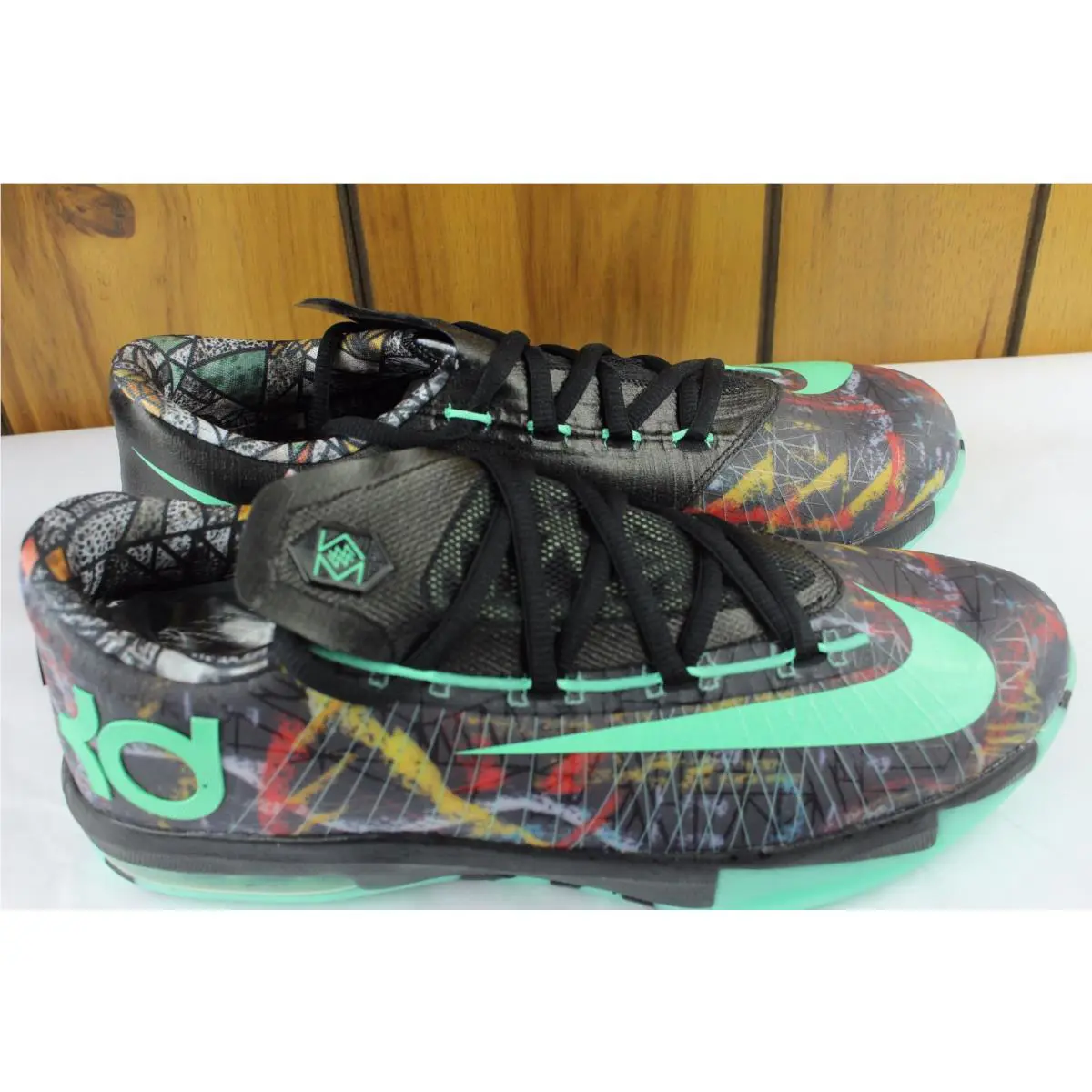 Nike shoes - Multi-color/Green Glow/Black 2
