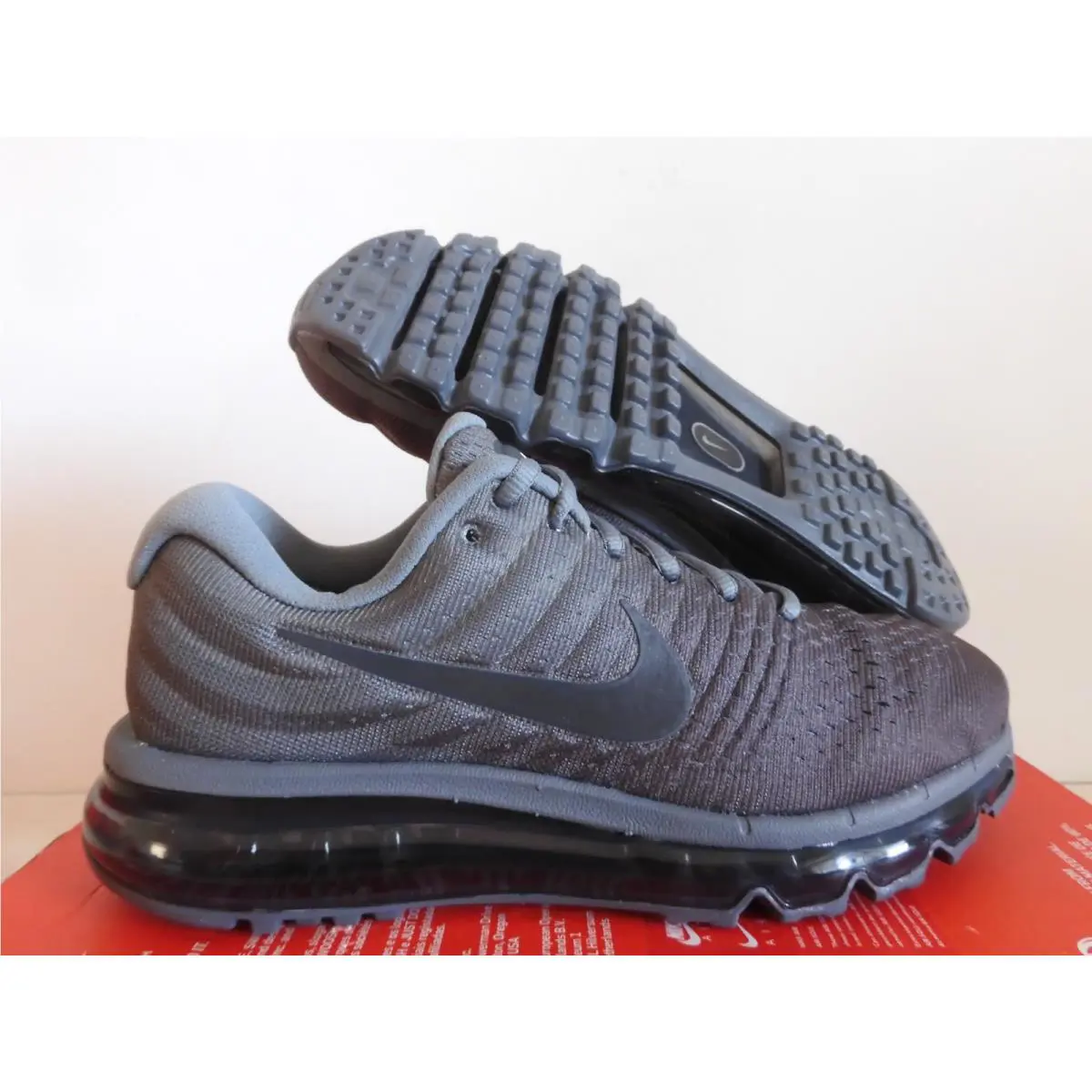 Nike Air Max 2017 Cool Grey-anthracite-dark Grey Mens Sz 7 Rare 849559-008