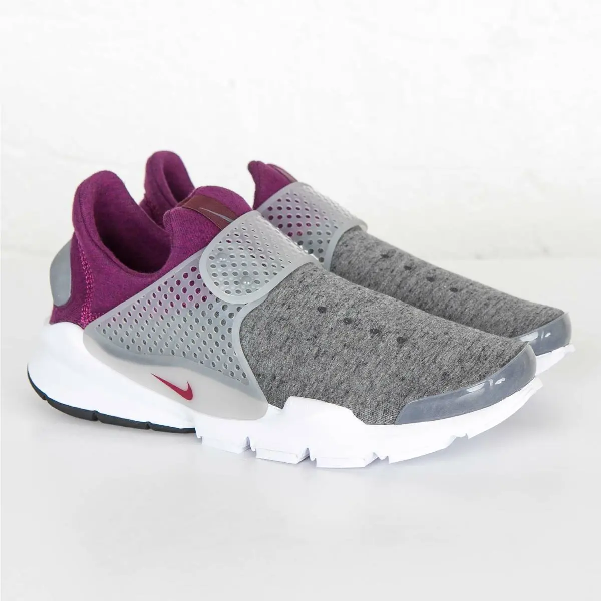 Nike Sock Dart Fleece Mulberry 834669-006 Men Size US 5