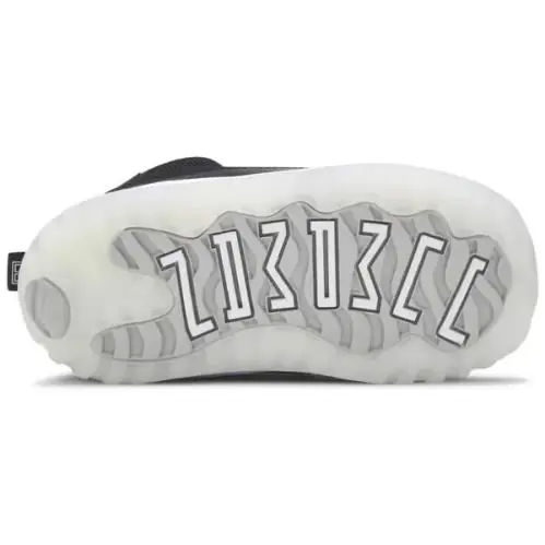 Nike shoes - Air Jordan 11 - Air - Black 1